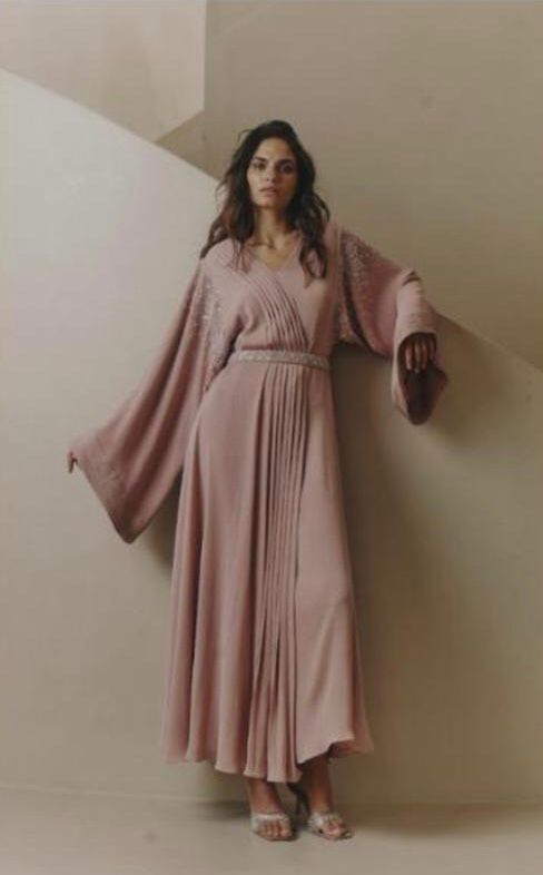 LOOK 04