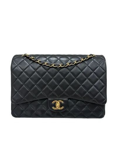 Borsa Chanel Boy in pelle nera