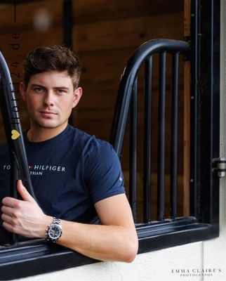 T-SHIRT- E POLO