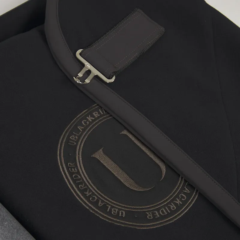 COPERTA IN PILE ELEGANCE U BLACK RIDER DARK TAUPE COPERTA IN PILE ELEGANCE U BLACK RIDER DARK TAUPE