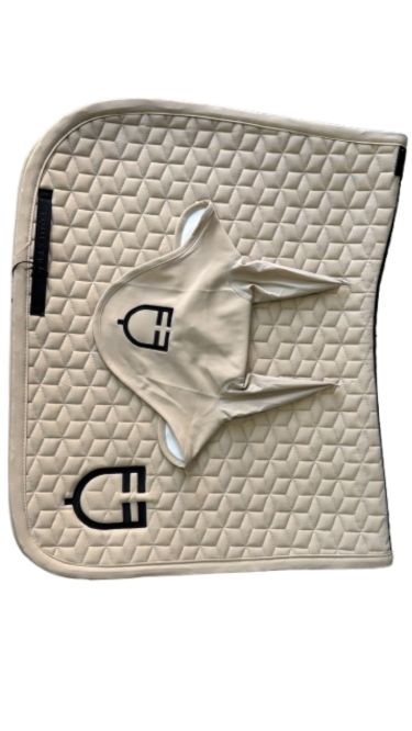 SET SOTTOSELLA + CUFFIA DA DRESSAGE CON TRAPUNTATURA A CUBI OXFORD TAN SET SOTTOSELLA + CUFFIA DA DRESSAGE CON TRAPUNTATURA A CUBI OXFORD TAN