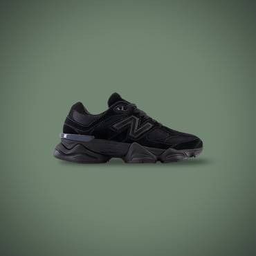 New Balance 9060 Triple Black