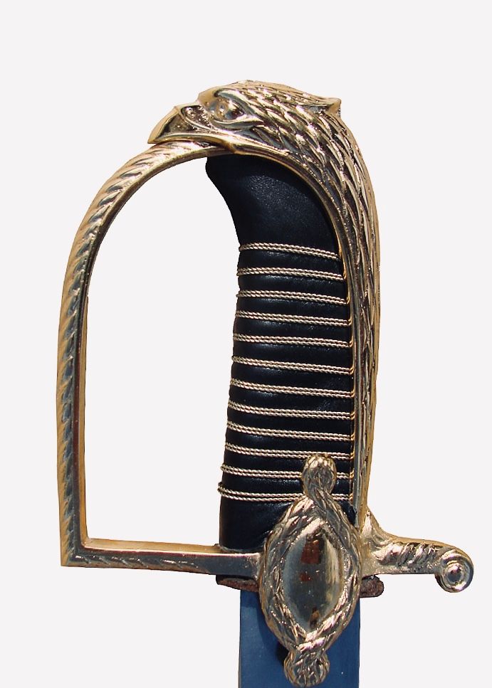 Stylizowana na orła rękojeść szabli oficerskiej polskiej paradnej wz 1921 MOSIĘŻNA