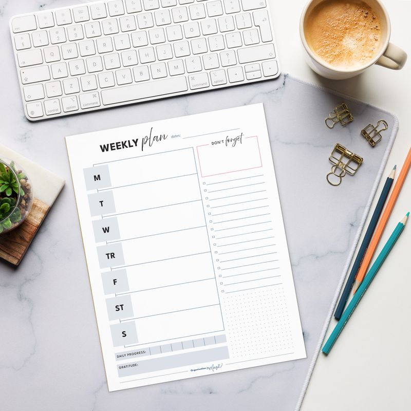 Weekly Planner Notepad (40 weeks undated)