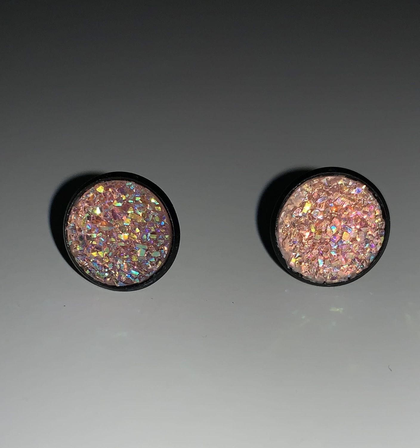 Earrings Small Cabochon Light Pink Sparkle