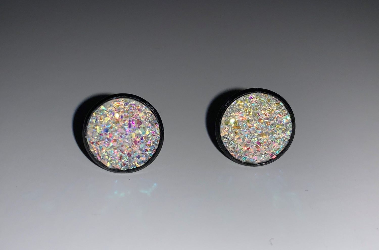 Earrings Small Cabochon White Sparkle