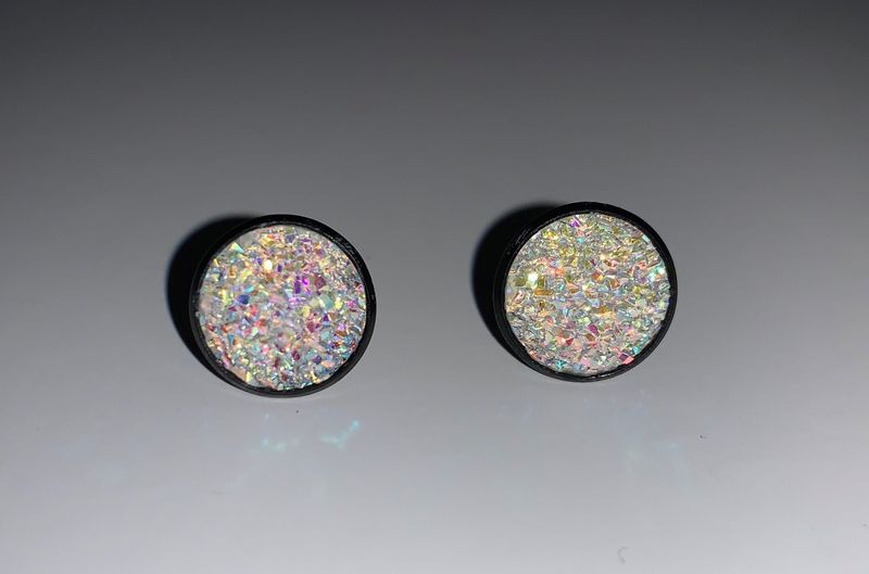 Earrings Small Cabochon White Sparkle