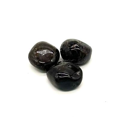 Garnet Tumble Stone (L)