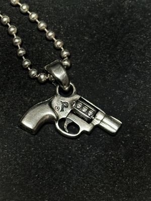 Revolving Pendant