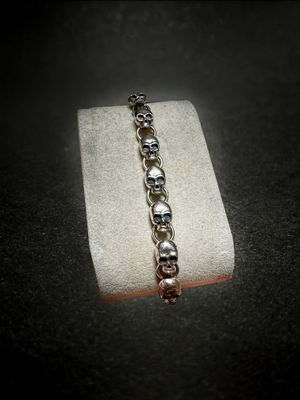 Skull bracelet