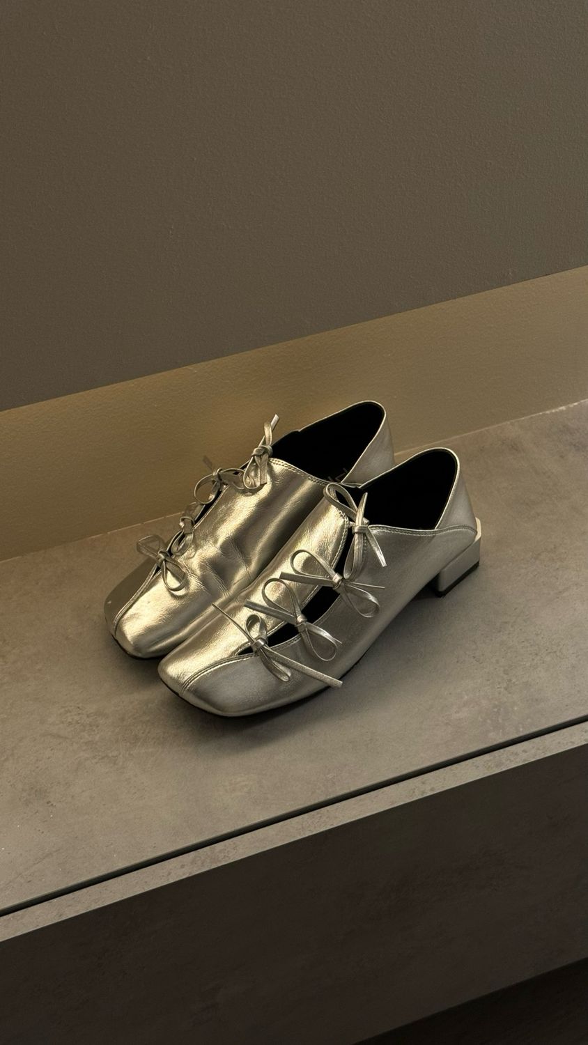 Silver Ribbon 