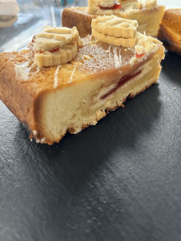 Jammy Dodger Blondie