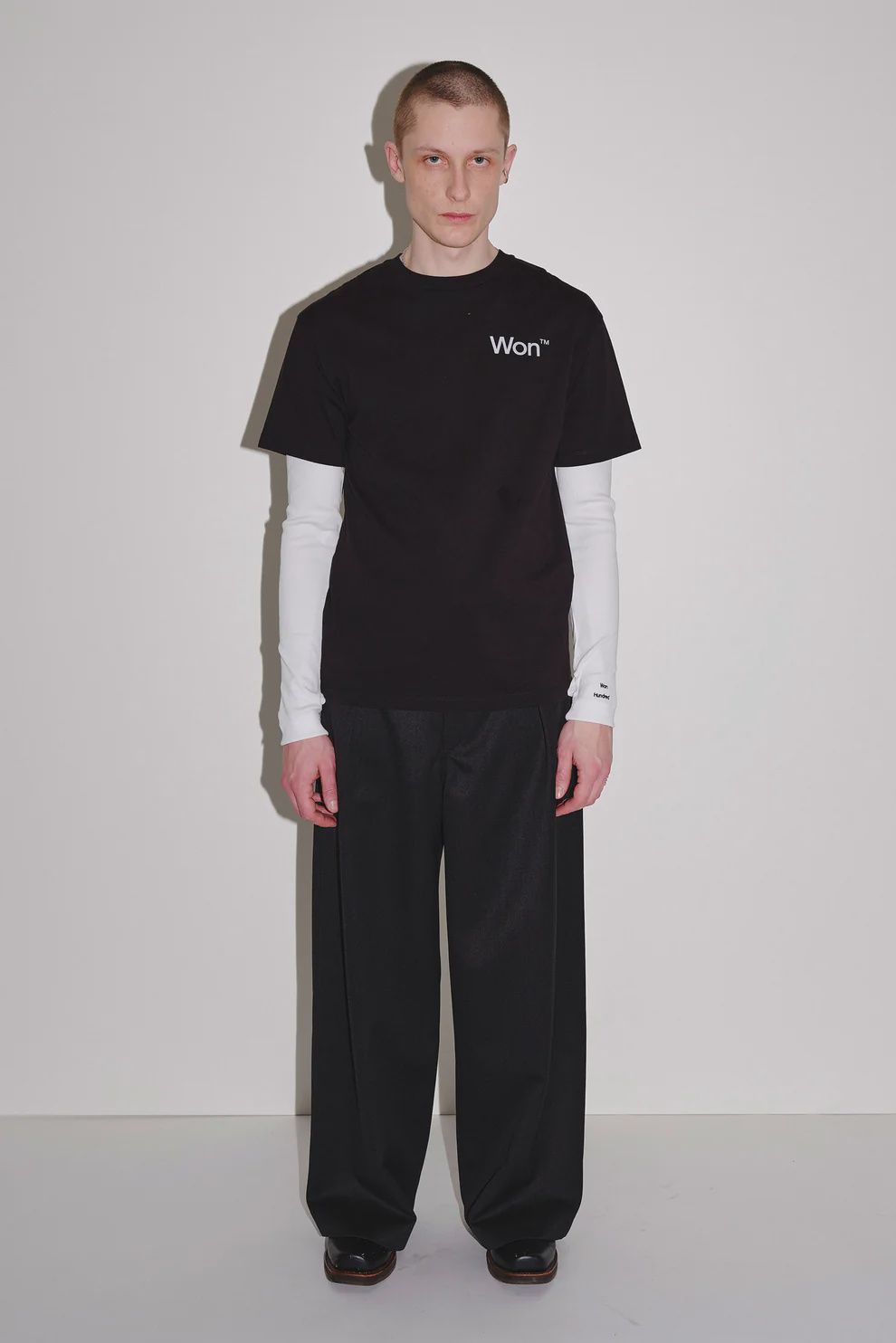 t-shirt THE STAFF TEE M