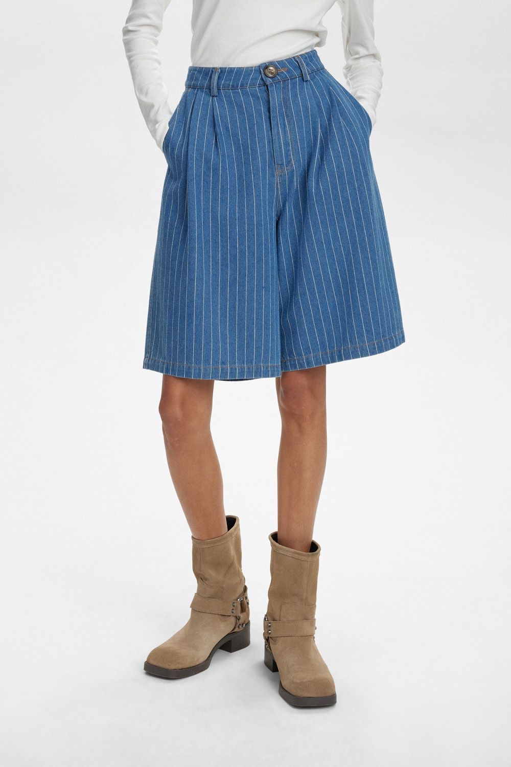 Nulucie Shorts
