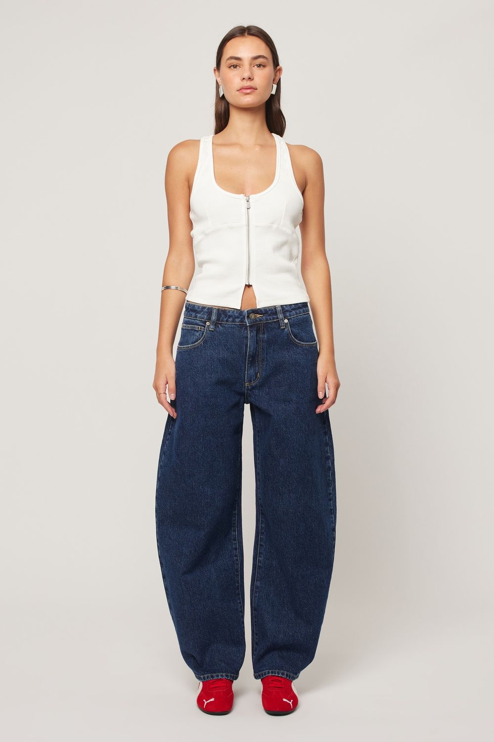 95 MID BARREL JEANS TARA