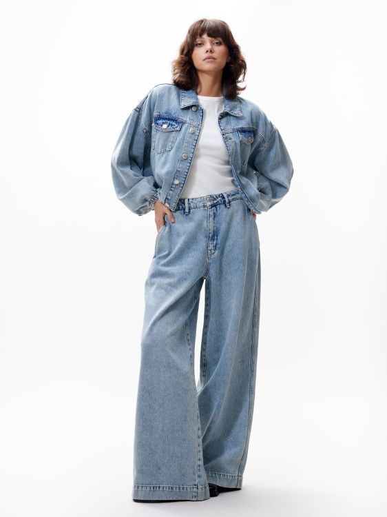 Tuck in denim jacket