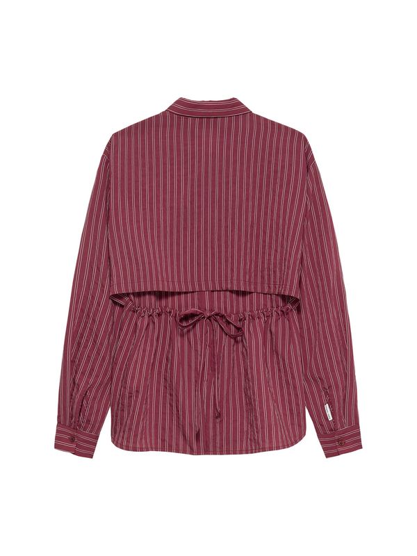 Blouse with open back