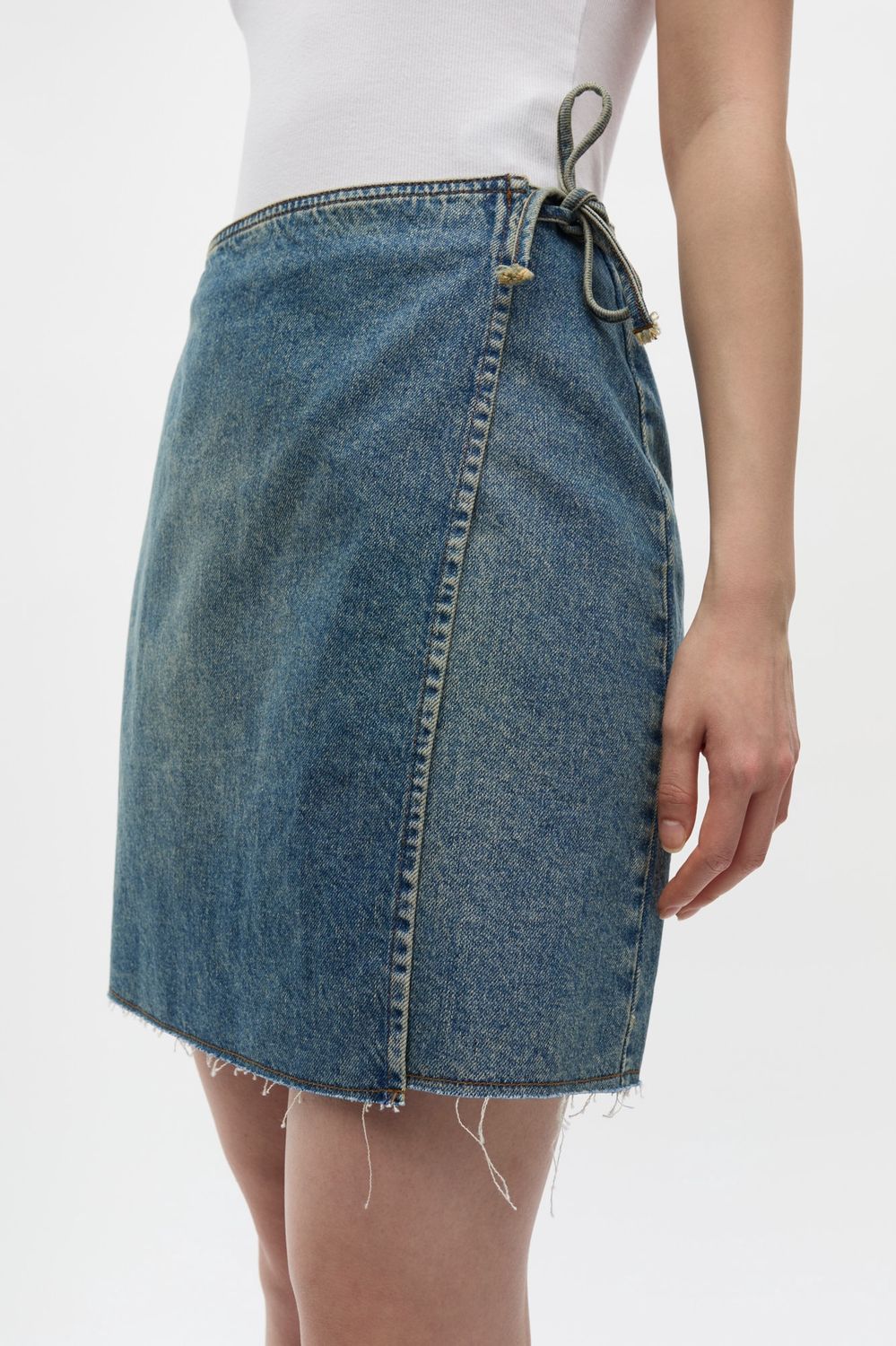 Enbeau skirt cut