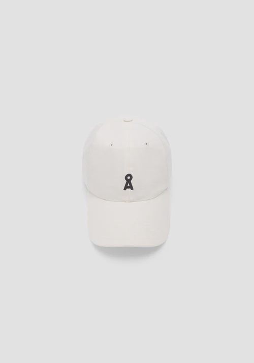 Yenaas bold cap