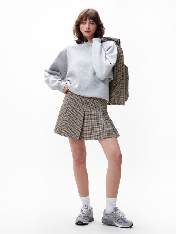 Pleated check skirt
