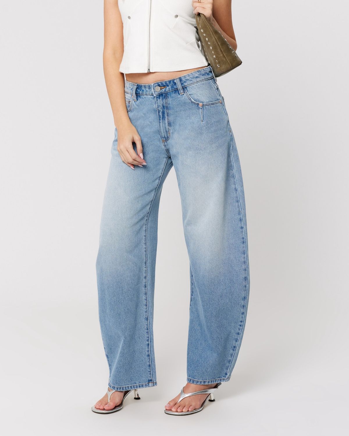 Mid Barrel Jean Stevie