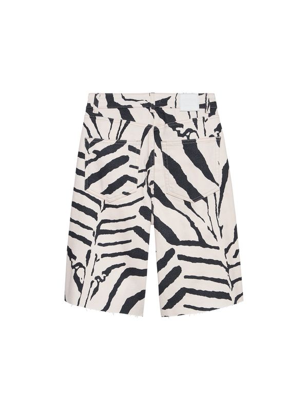 Loose fit zebra jorts