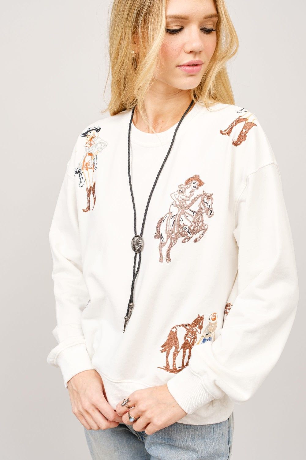 Western Motif Embroidered Sweatshirt