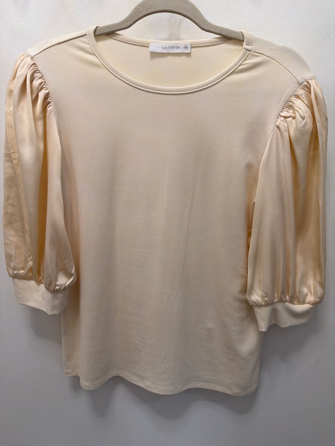 Mixed Media Satin S/S Top, Color: Pearl, Size: L