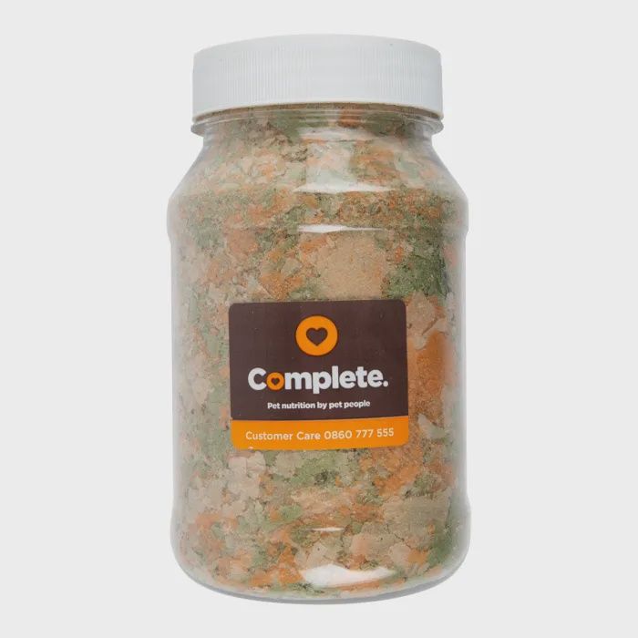 Complete Fish Food Goldfish Flakes 100G