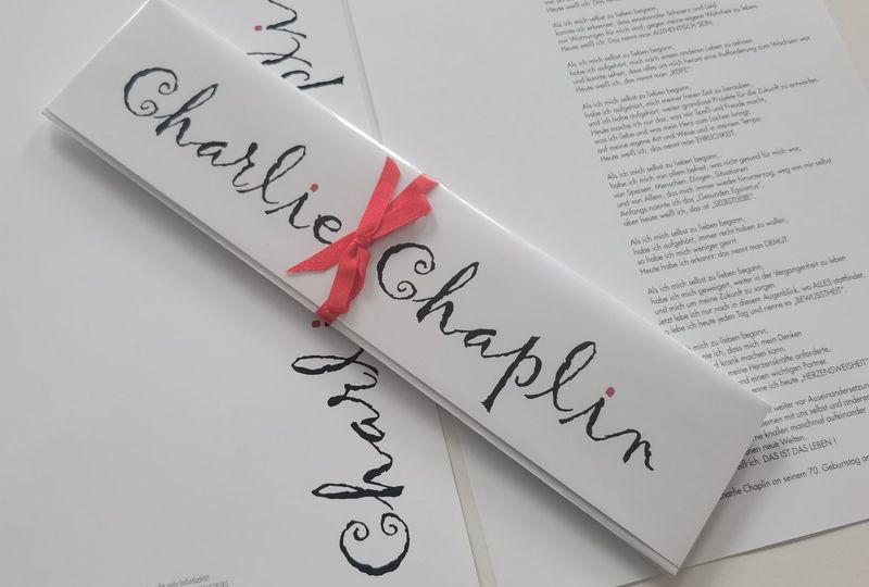 KARTE Rede von Charly Chaplin zu seinem 70. Geburtstag Sonderformat KARTE Rede von Charly Chaplin zu seinem 70. Geburtstag Sonderformat
