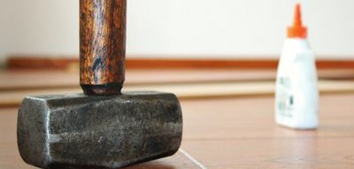 THIẾT BỊ CHẤM KEO TỰ ĐỘNG