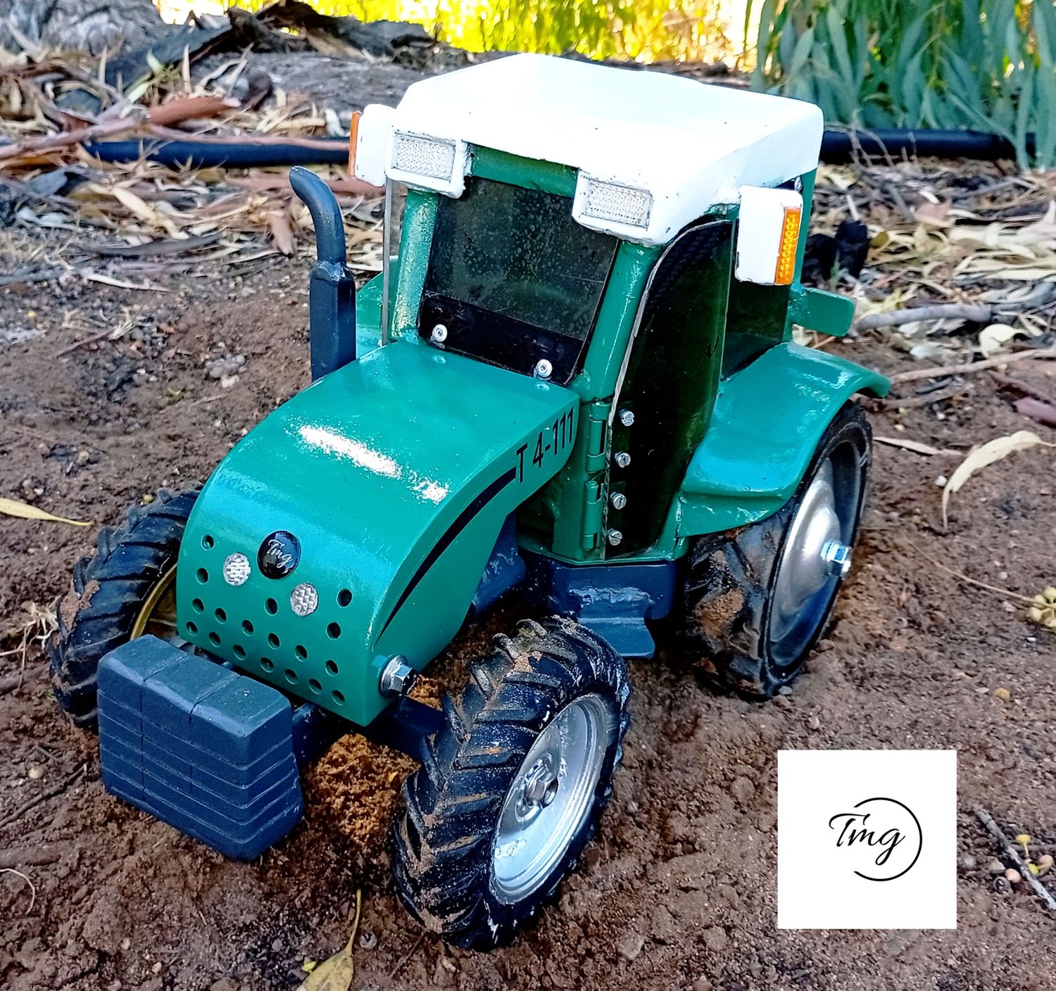 TMG T4-111 Tractor 