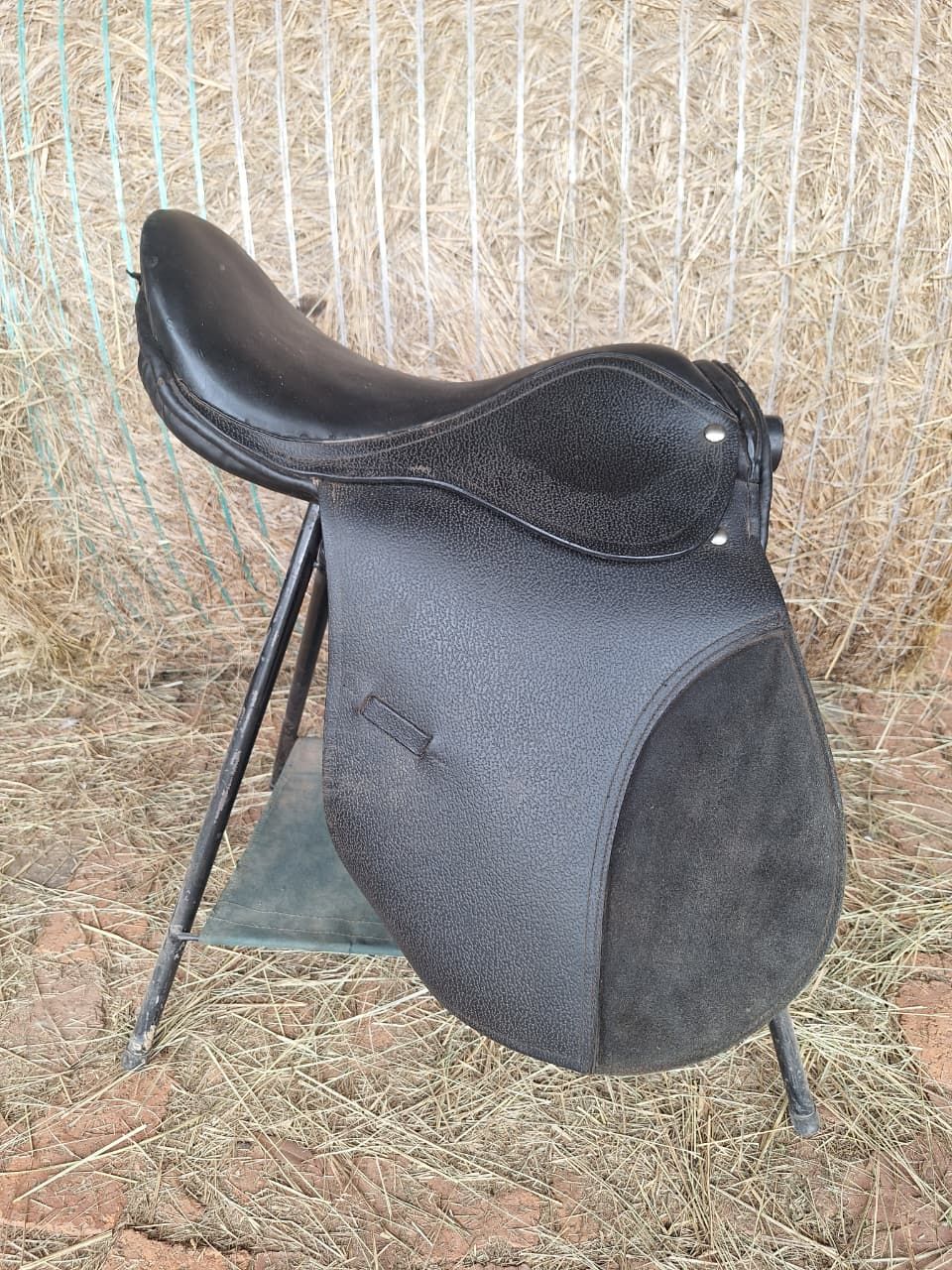 16inch Starter kit saddle - Black
