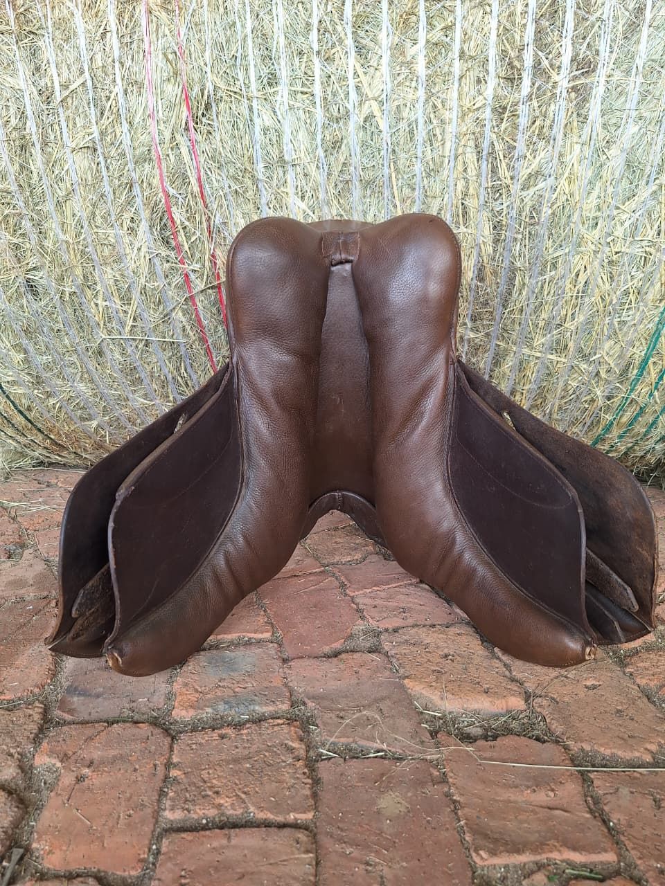14.5 inch Solo saddle - Brown