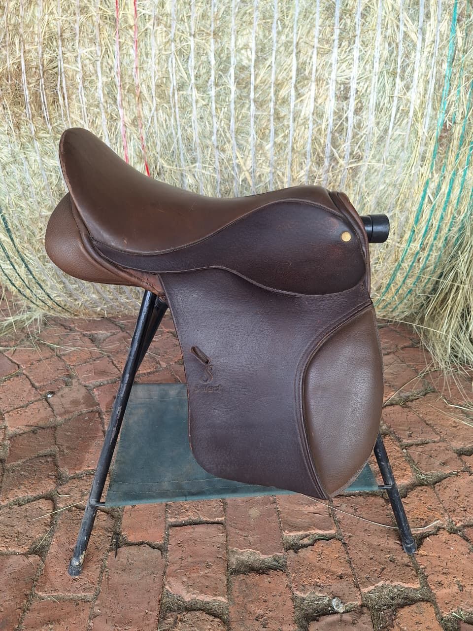 14.5 inch Solo saddle - Brown