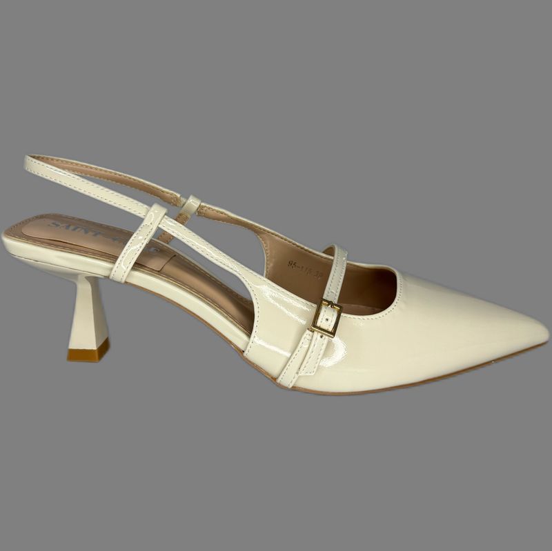 Low-heel pumps
