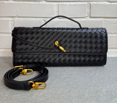Joy Clutch Nera