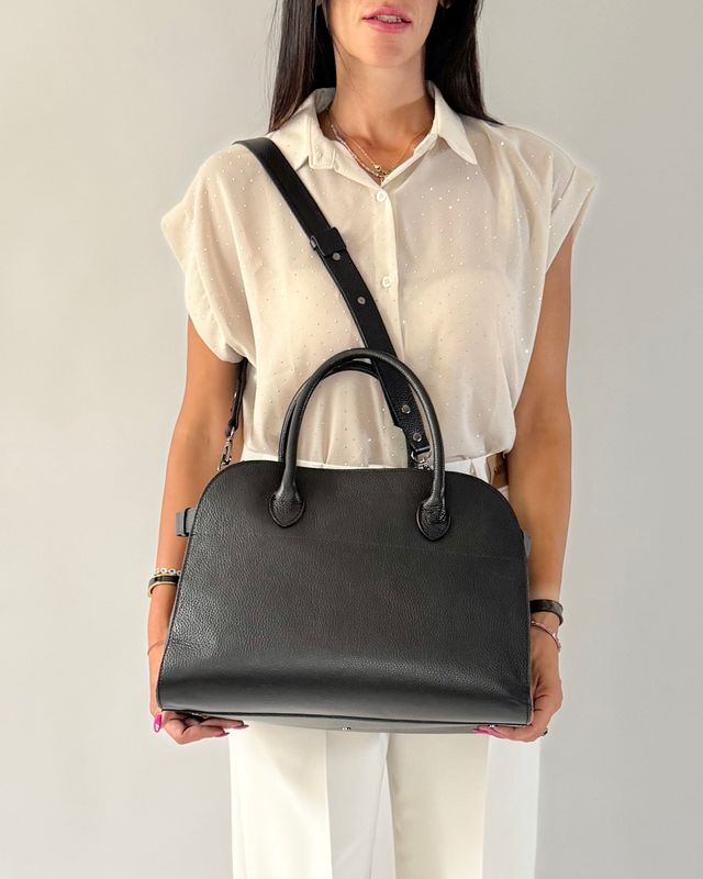 MISSÈ 37 – Black Grained Leather