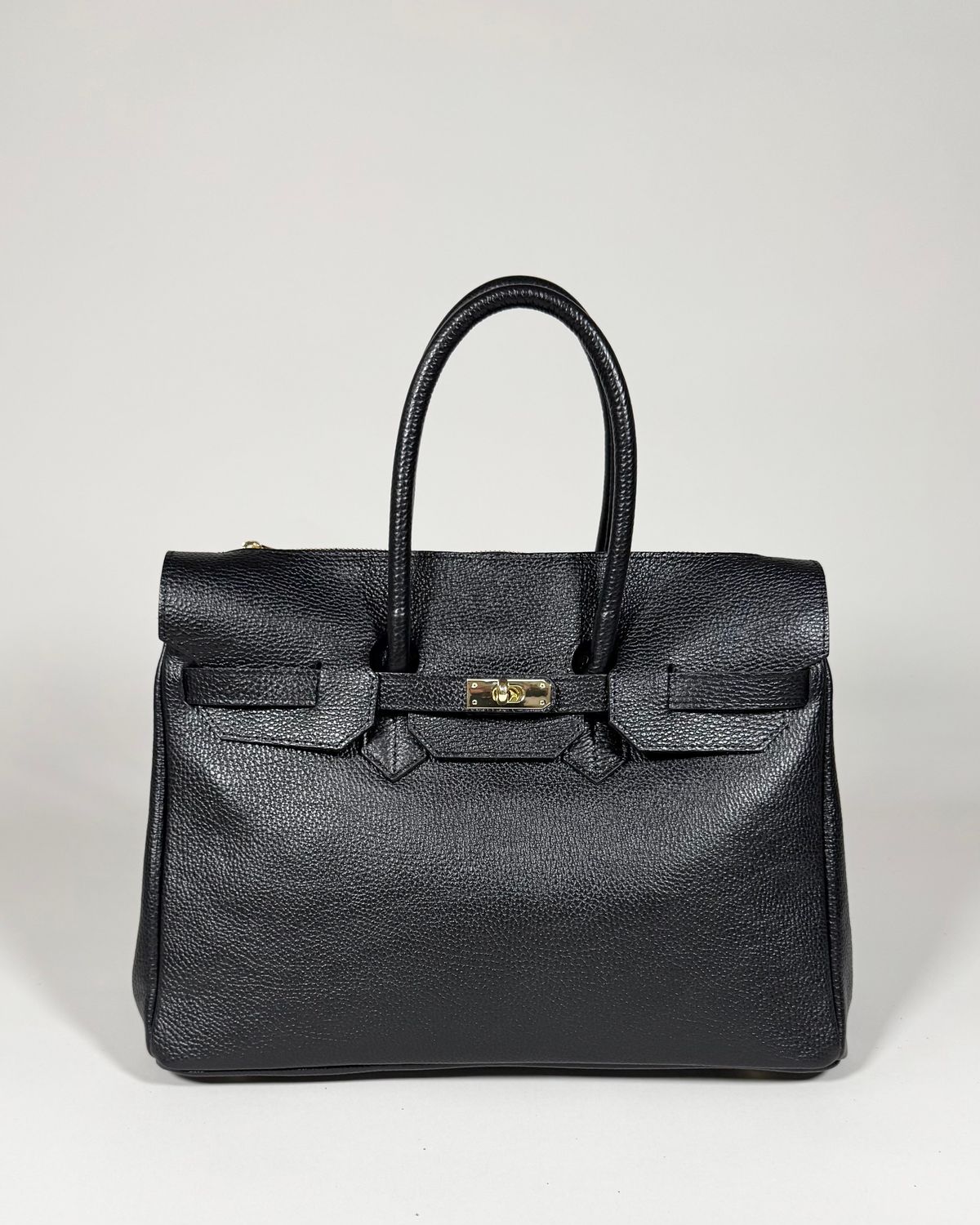 NEW YORK 38 – Black Leather