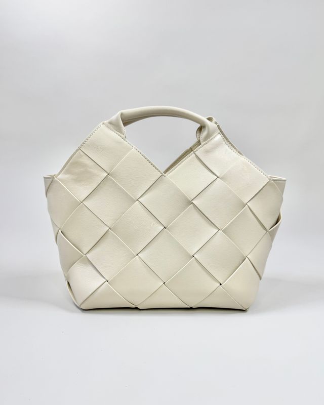 TRESSÉ – Cream Dollar Leather