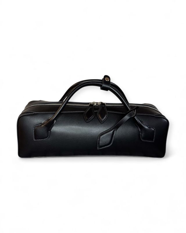LA LONGUE – Smooth Black Leather (Short Handles) LA LONGUE – Smooth Black Leather (Short Handles)