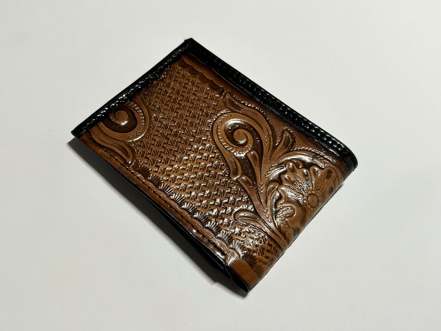 Cartera cincelada