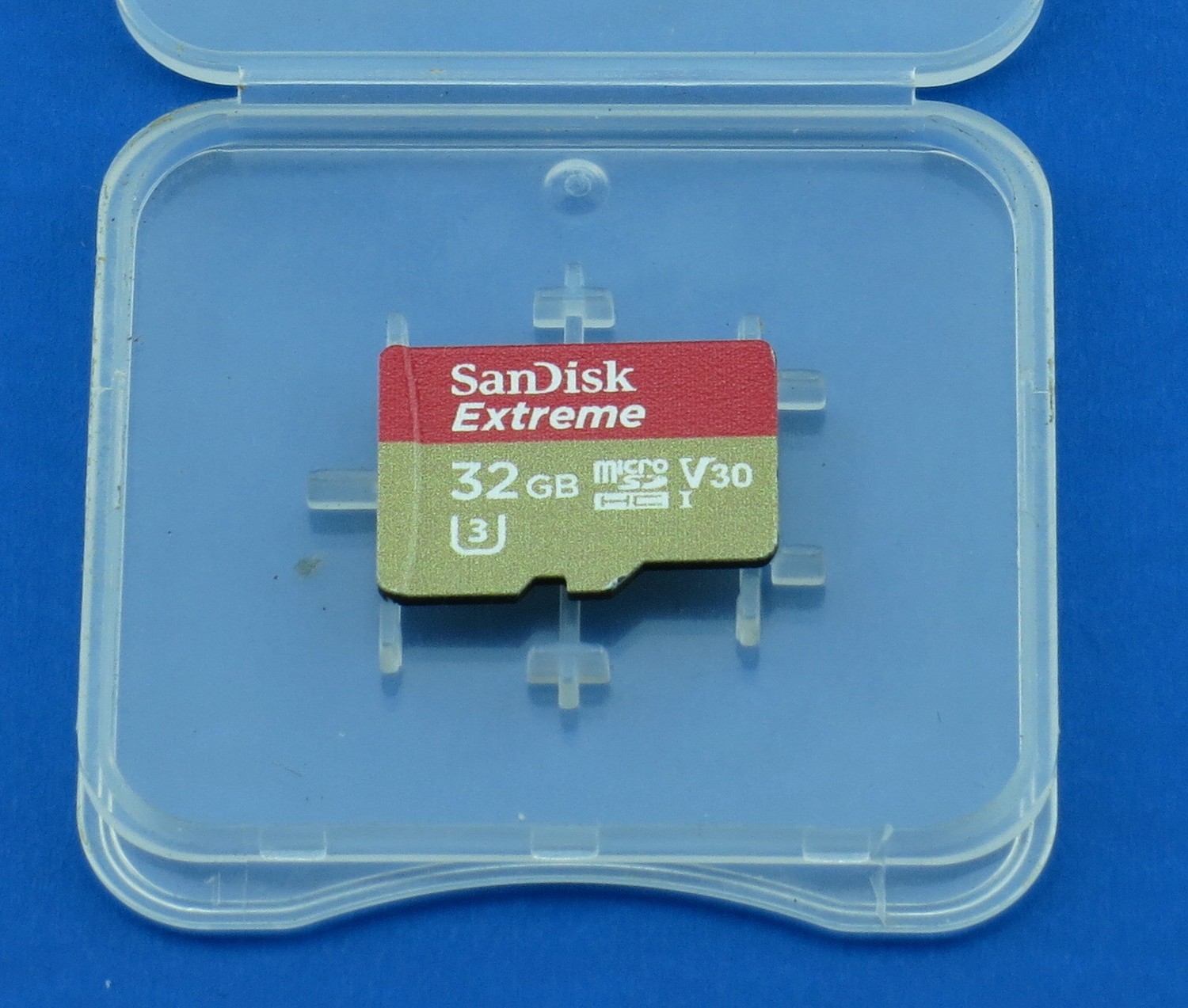 SanDisk Extreme MicroSD card 32GB, class 10. speed 95 mb/s