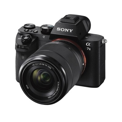 Sony Alpha a7II Mirrorless Camera con lente FE 28-70mm f/3.5-5.6 OSS, Usada en buen estado