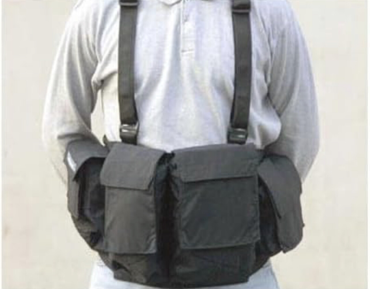 Chaleco para hombre Newswear para mal tiempo, cámara SLR digital resistente al agua y sistema de transporte de lentes para 3 SLR y accesorios, negro.
