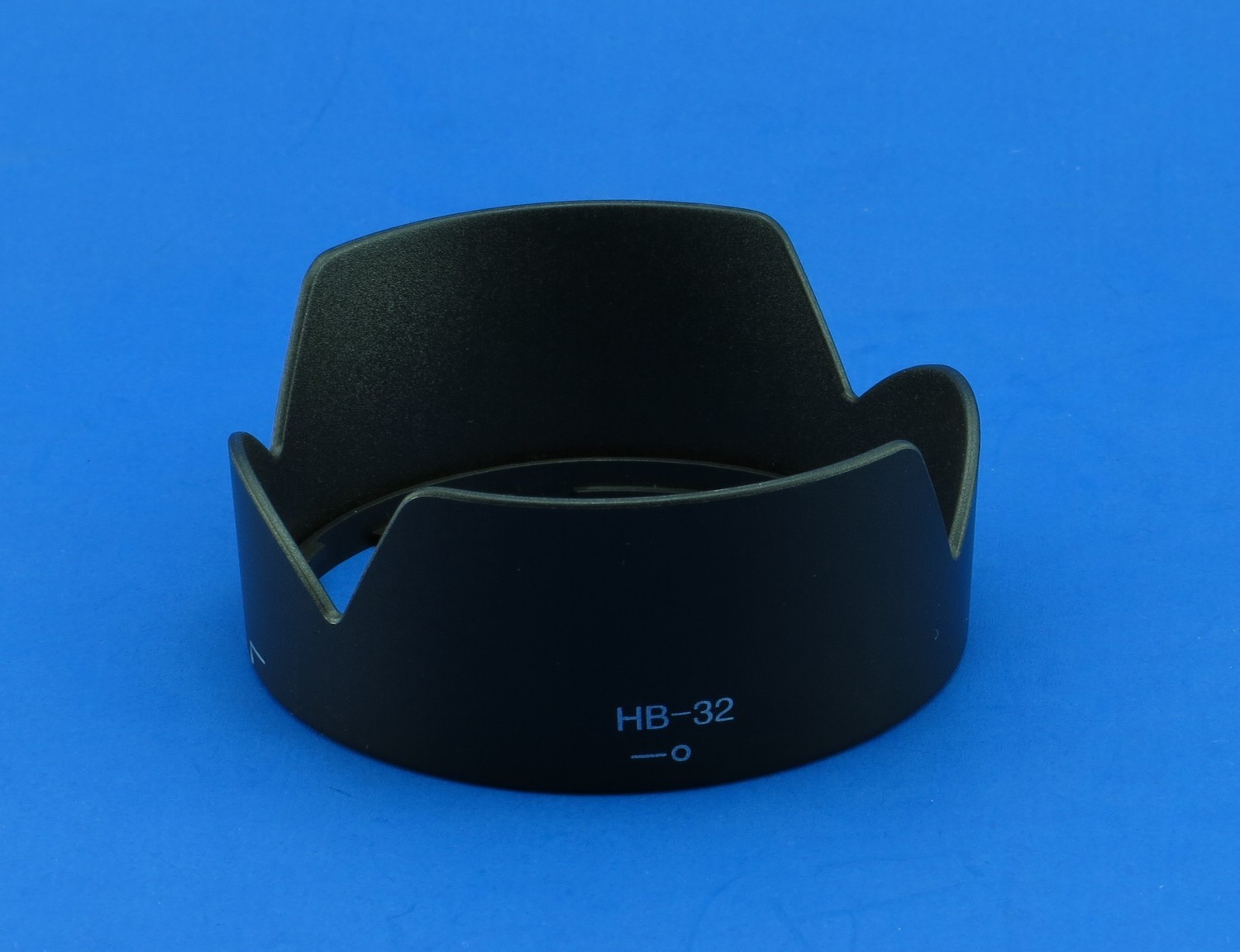 Lens Hood Hb-32 para Nikon 18-105mm 18-135mm 18-70mm 18-140mm Lens