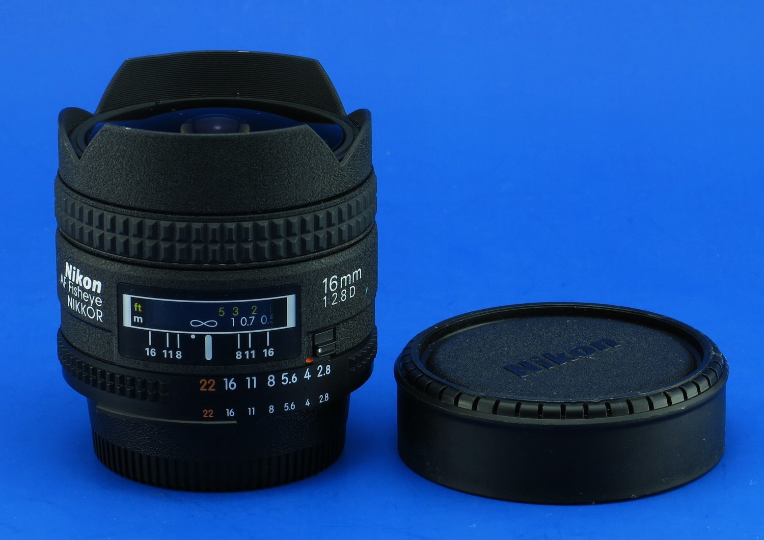 Nikon AF FX Fisheye-NIKKOR 16mm f/2.8D