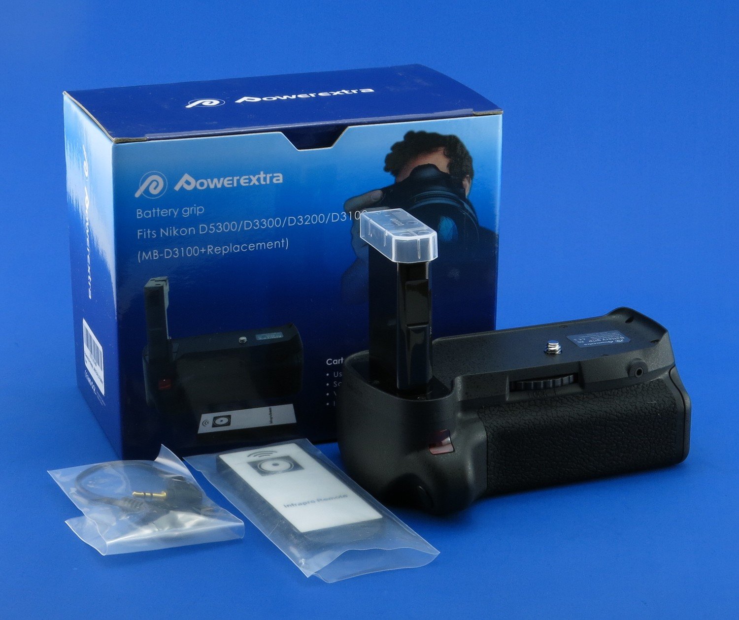 Grip Powerextra para Nikon D5300/ D3300/ D3200/ D3100 con control remoto.