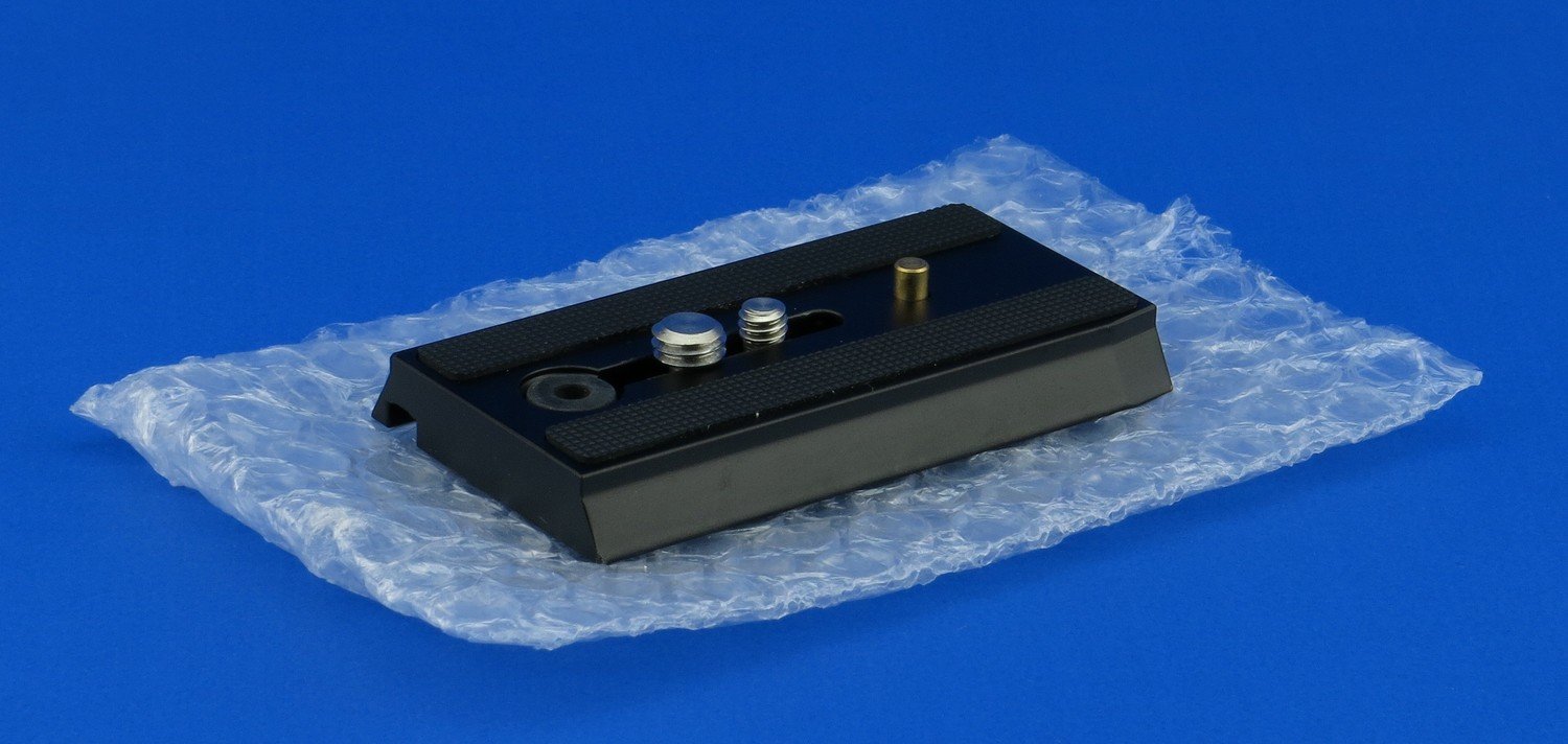 Placa de liberación rápida 1/4&quot; -20 &amp; 3/8&quot; Tornillos para Manfrotto 501HDV 503HDV 701HDV MH055 M0-Q5