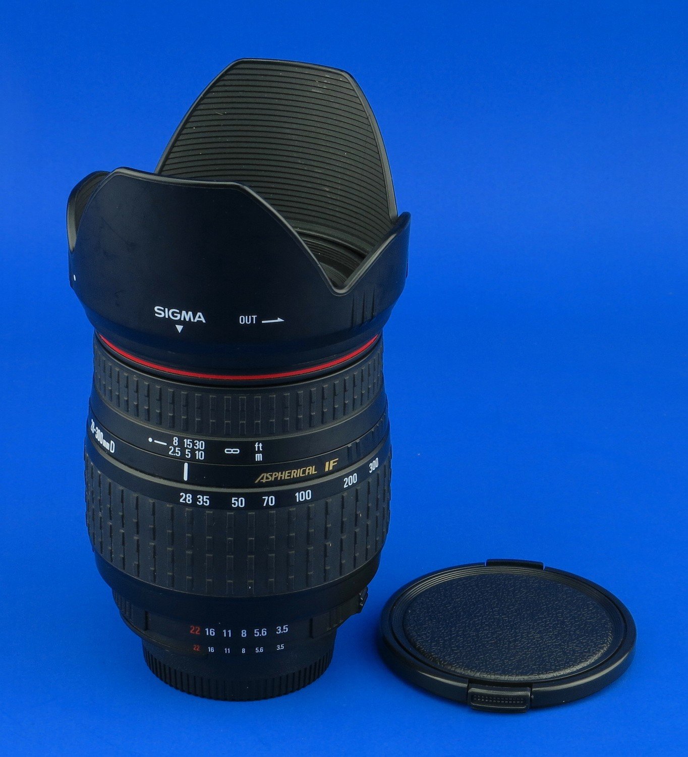 Sigma 28-300 para Nikon. Para cámaras con motor de enfoque.